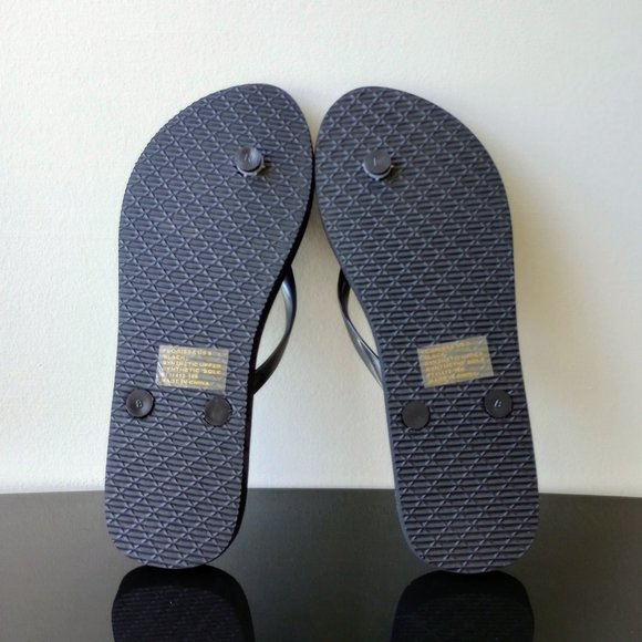 Bebe Women's Florissa Flip Flops Sandals in Black - Picture 8 of 9